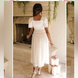 Ivy Co Cloud 9 dress new size small